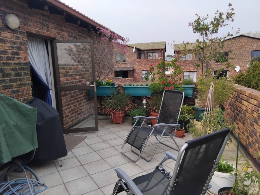 1 Bedroom Property for Sale in Noordhang Gauteng