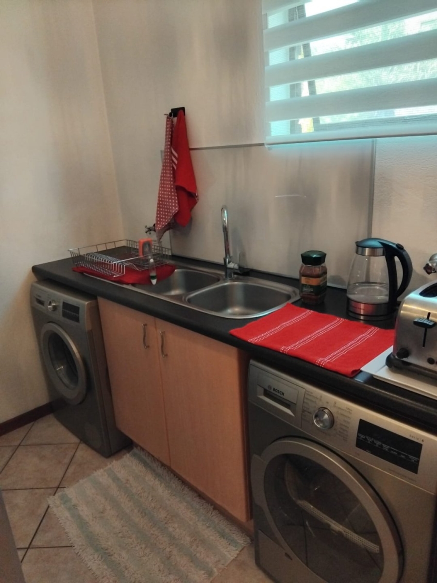 1 Bedroom Property for Sale in Noordhang Gauteng