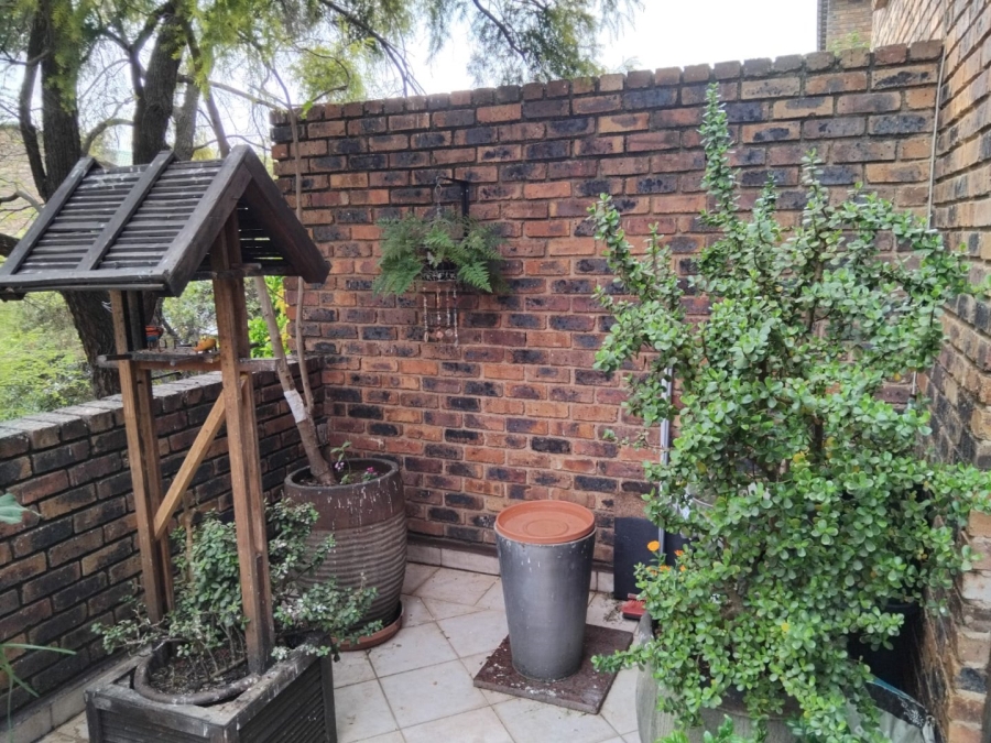 1 Bedroom Property for Sale in Noordhang Gauteng