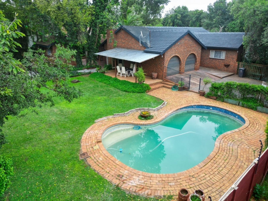 4 Bedroom Property for Sale in Hennopspark Gauteng