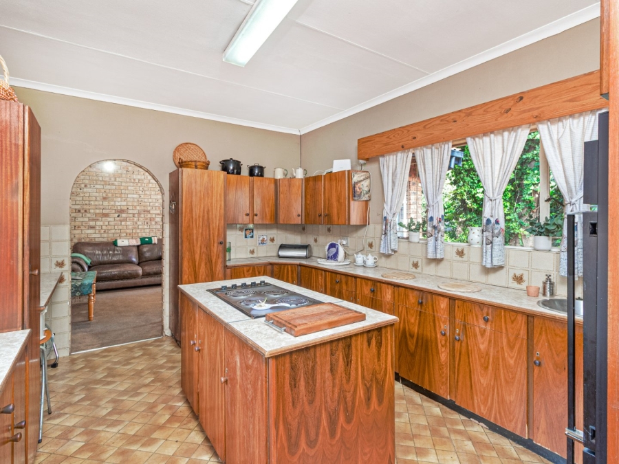 4 Bedroom Property for Sale in Hennopspark Gauteng