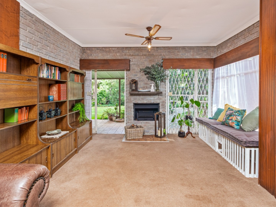 4 Bedroom Property for Sale in Hennopspark Gauteng