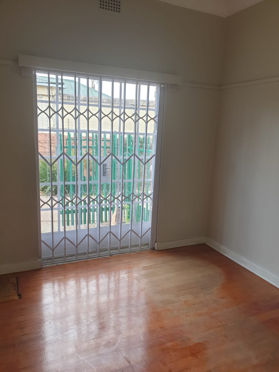 To Let 3 Bedroom Property for Rent in Airfield Gauteng
