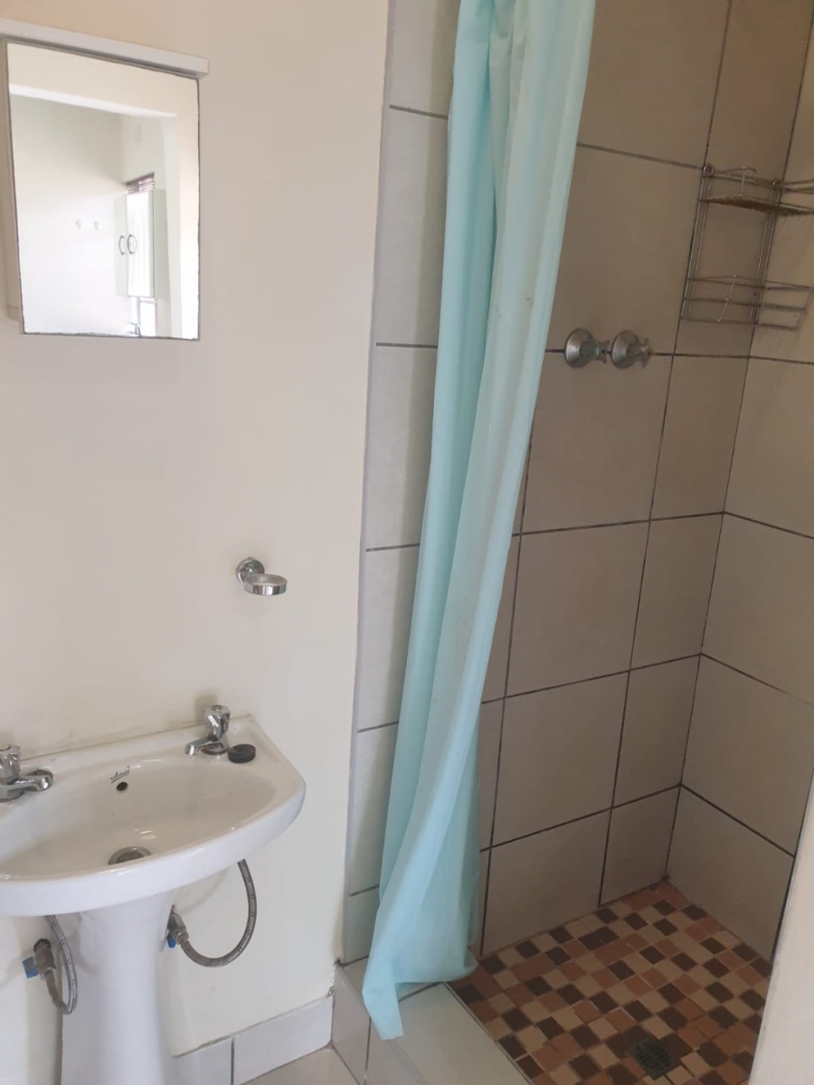 To Let 3 Bedroom Property for Rent in Airfield Gauteng