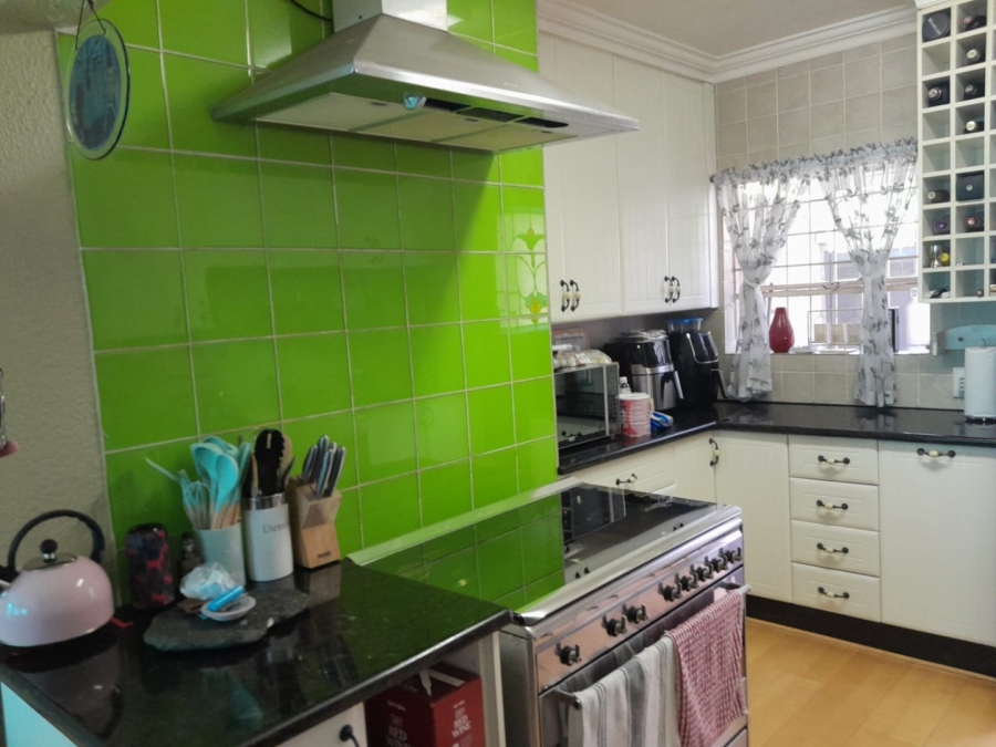 3 Bedroom Property for Sale in Bedford Gardens Gauteng