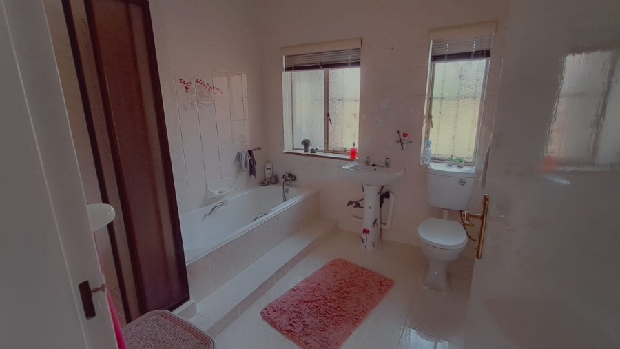 3 Bedroom Property for Sale in Parkdene Gauteng