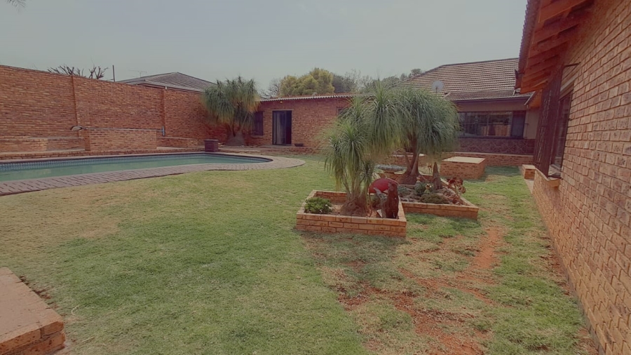 3 Bedroom Property for Sale in Parkdene Gauteng