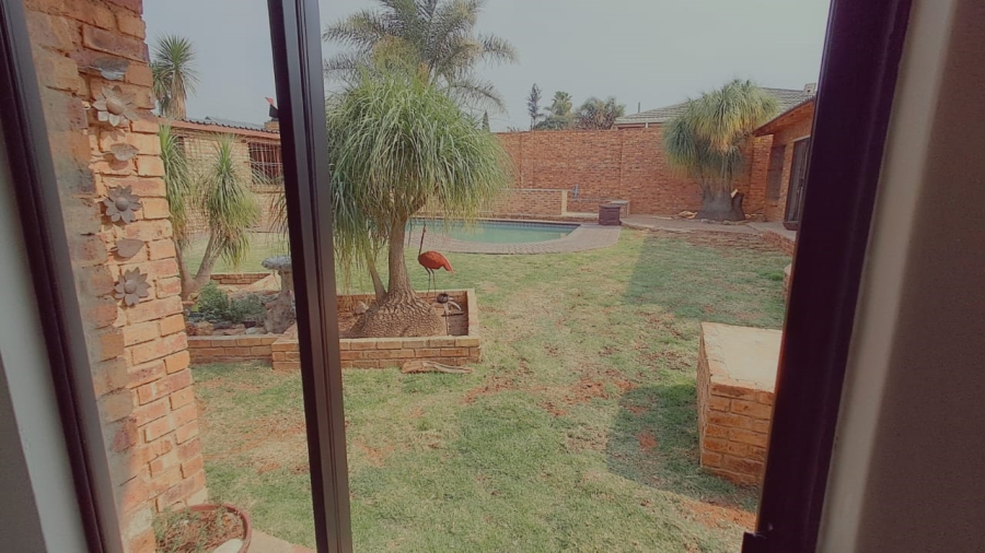 3 Bedroom Property for Sale in Parkdene Gauteng
