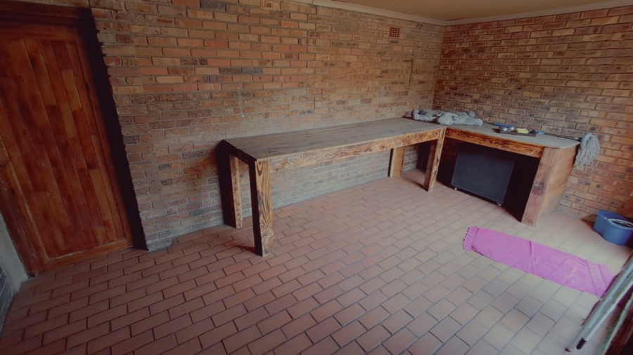 3 Bedroom Property for Sale in Parkdene Gauteng