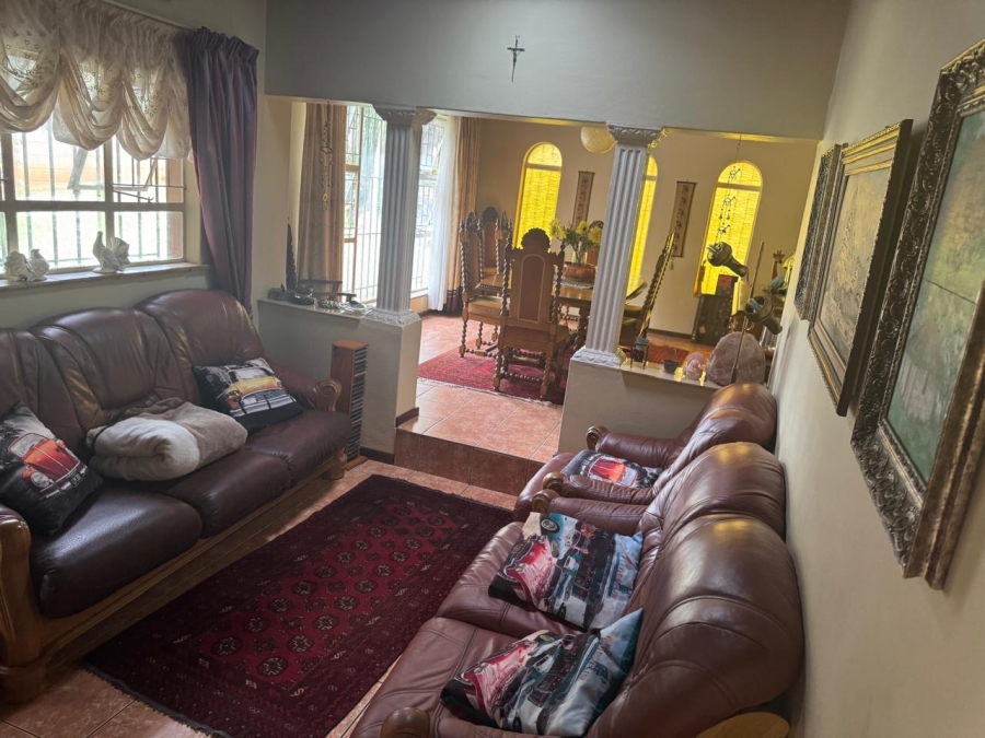 4 Bedroom Property for Sale in Eldoraigne Gauteng