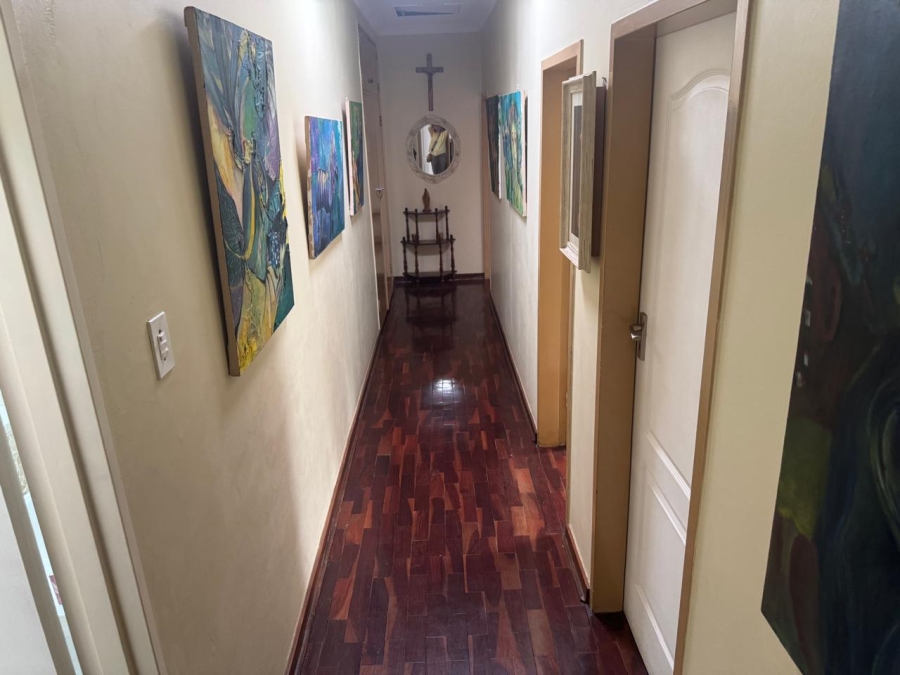 4 Bedroom Property for Sale in Eldoraigne Gauteng