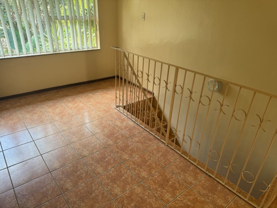 4 Bedroom Property for Sale in Eldoraigne Gauteng