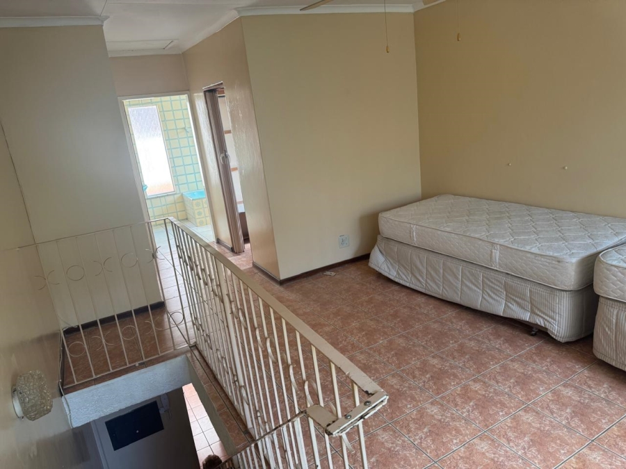 4 Bedroom Property for Sale in Eldoraigne Gauteng