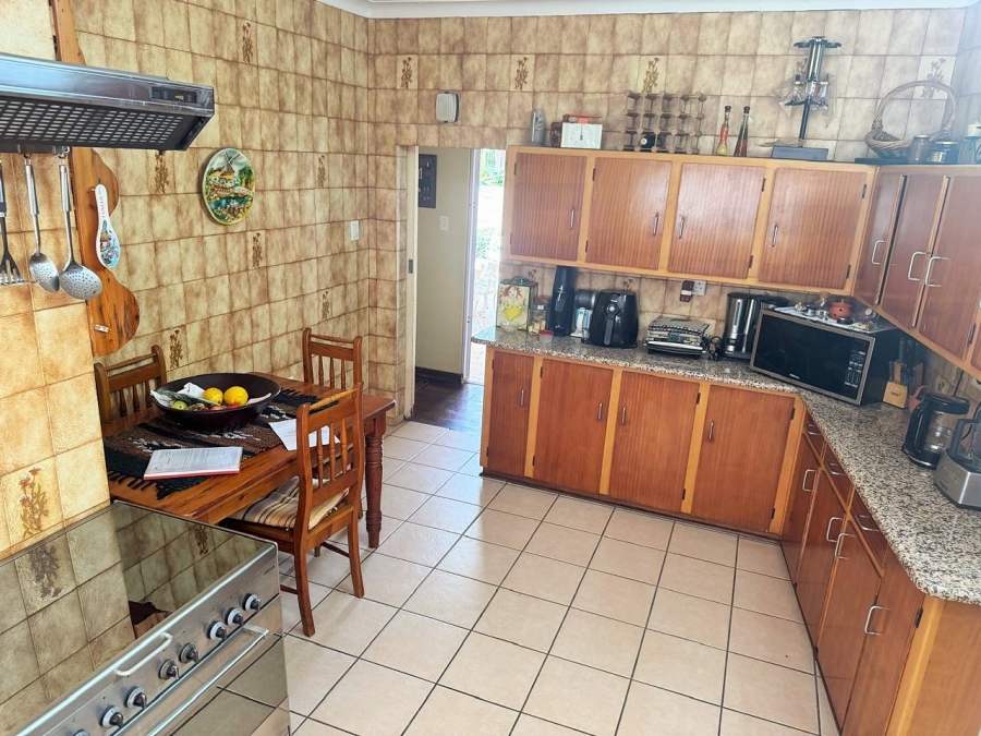 4 Bedroom Property for Sale in Eldoraigne Gauteng