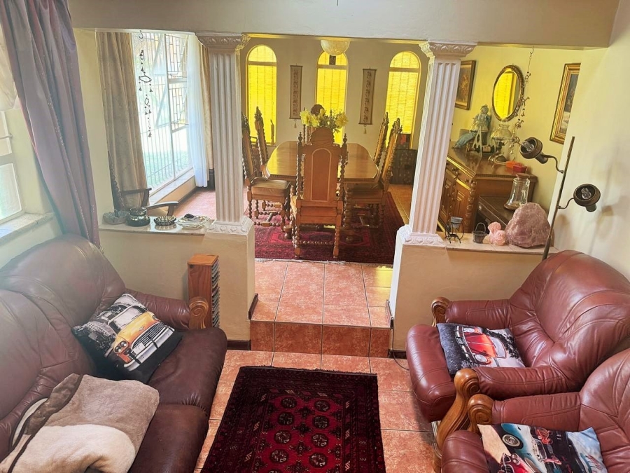 4 Bedroom Property for Sale in Eldoraigne Gauteng