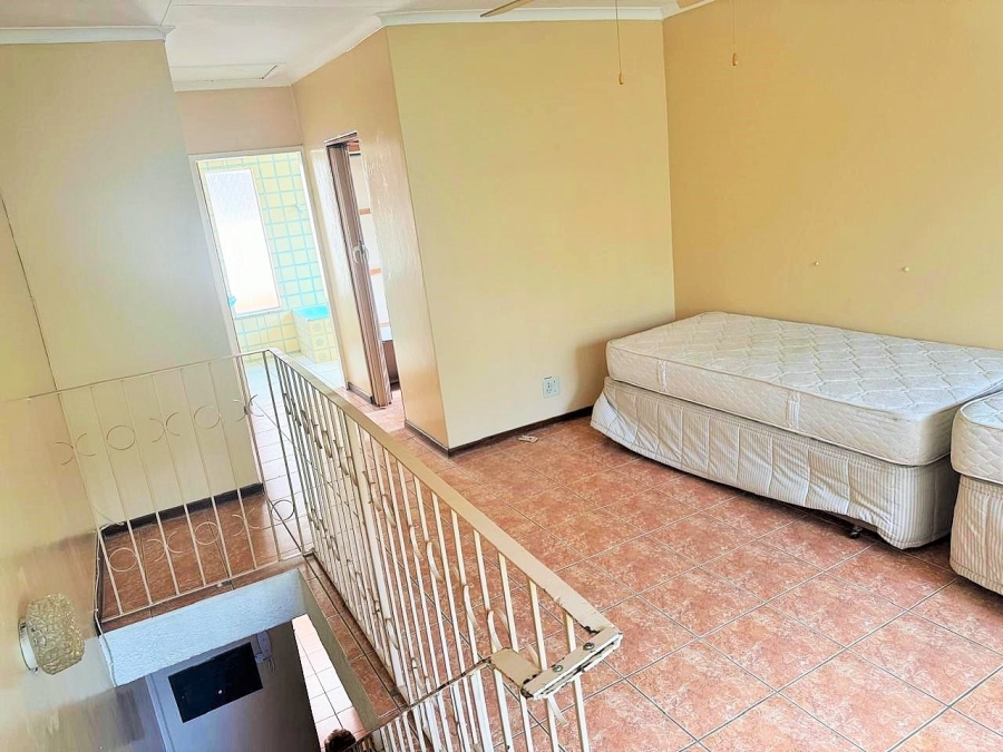 4 Bedroom Property for Sale in Eldoraigne Gauteng