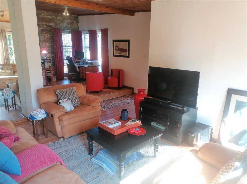 4 Bedroom Property for Sale in Garsfontein Gauteng