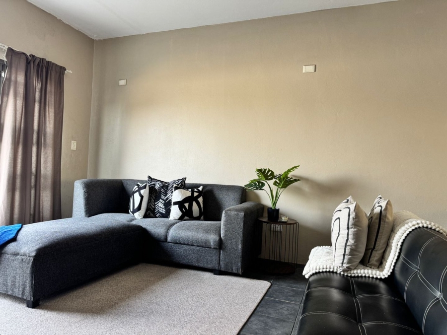 2 Bedroom Property for Sale in Carlswald Gauteng