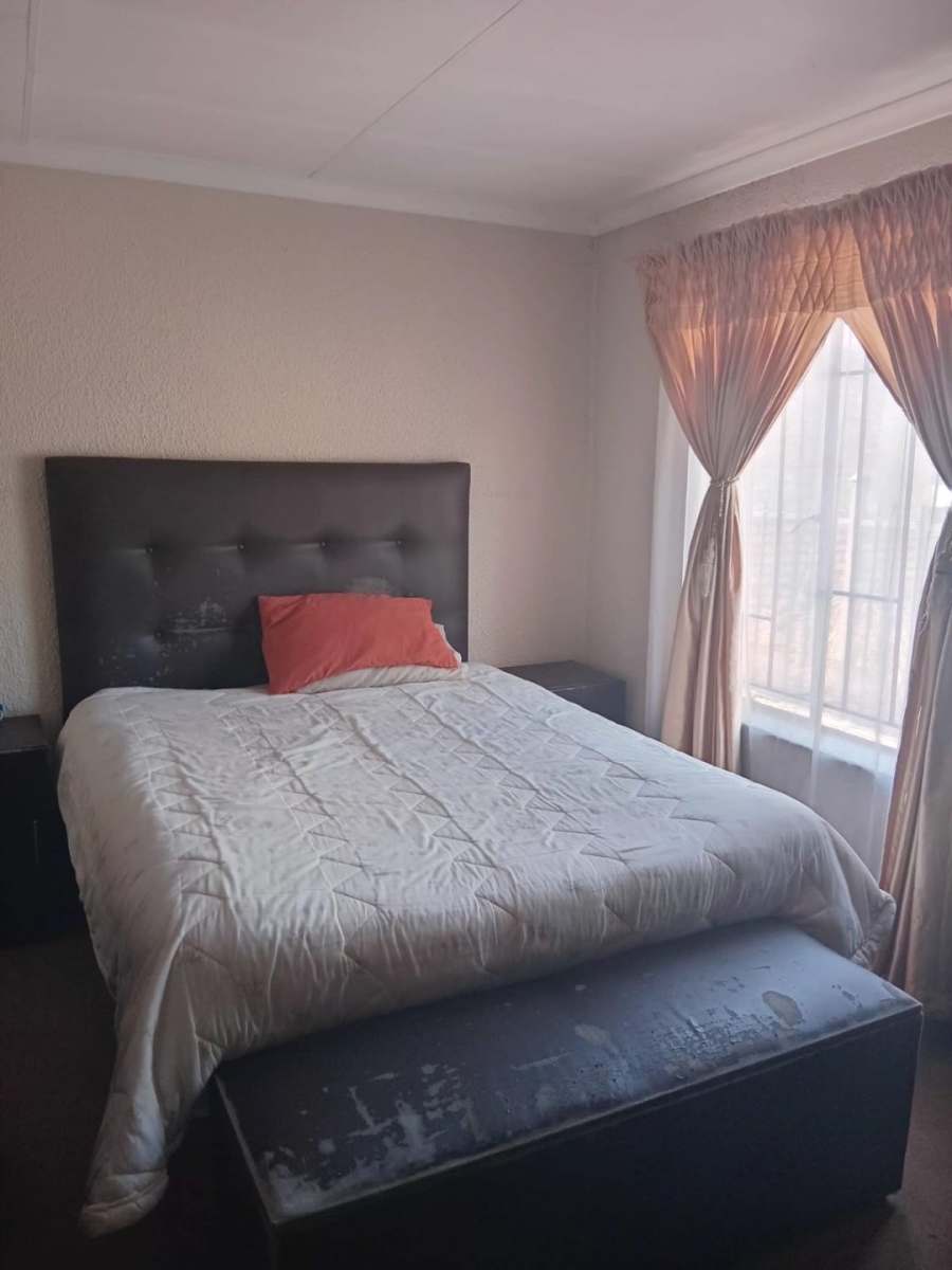  Bedroom Property for Sale in Danville Gauteng