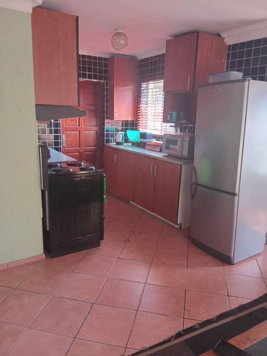  Bedroom Property for Sale in Danville Gauteng