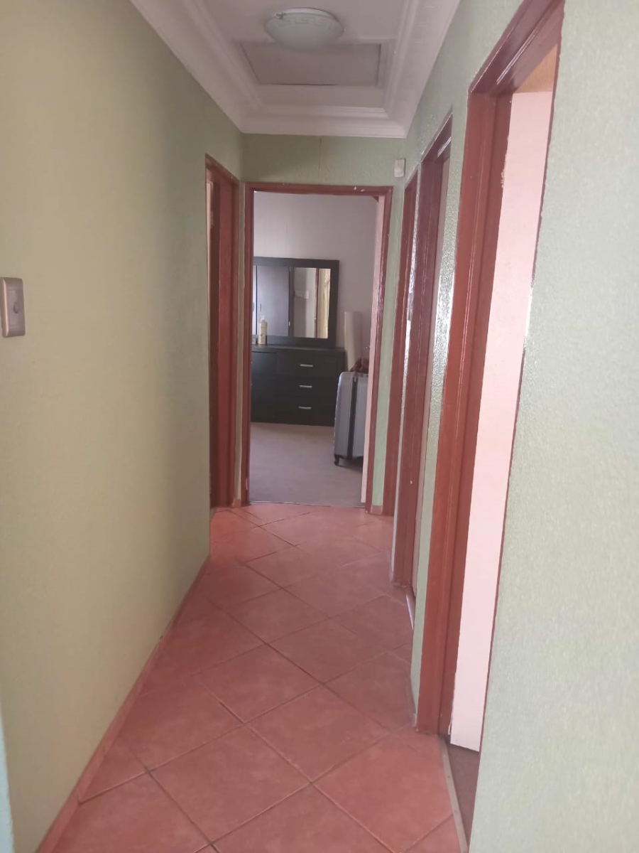  Bedroom Property for Sale in Danville Gauteng