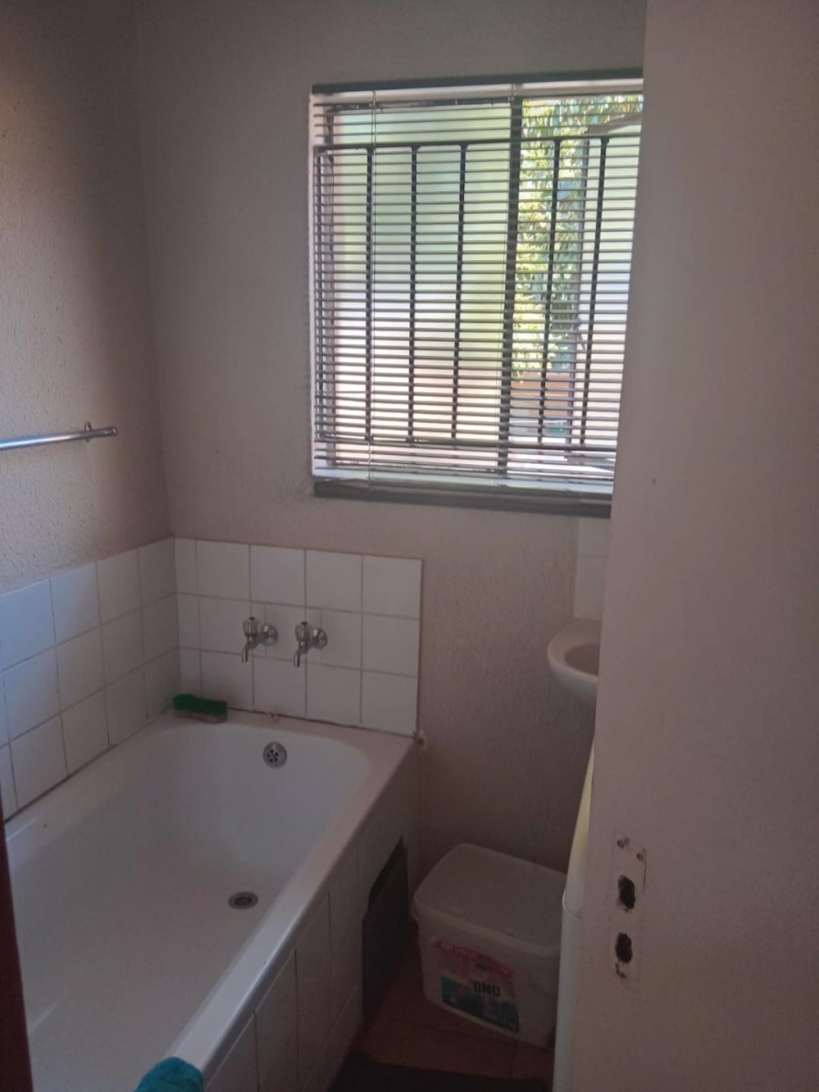  Bedroom Property for Sale in Danville Gauteng