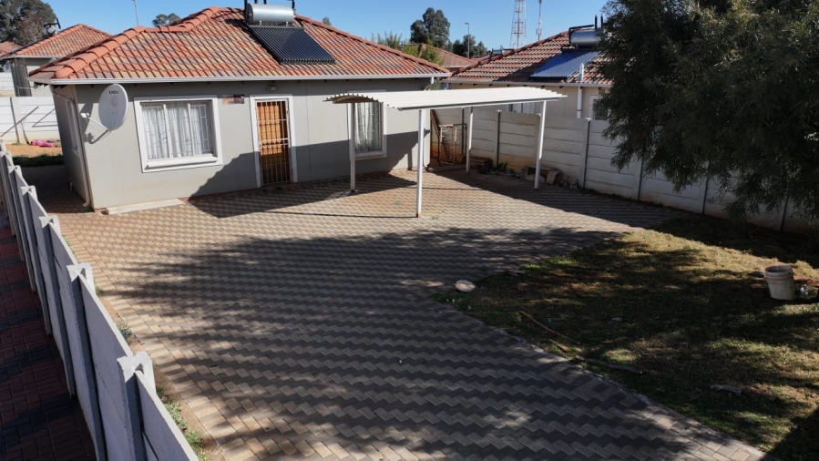 2 Bedroom Property for Sale in Sky City Gauteng