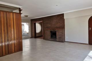To Let 4 Bedroom Property for Rent in Morehill Gauteng