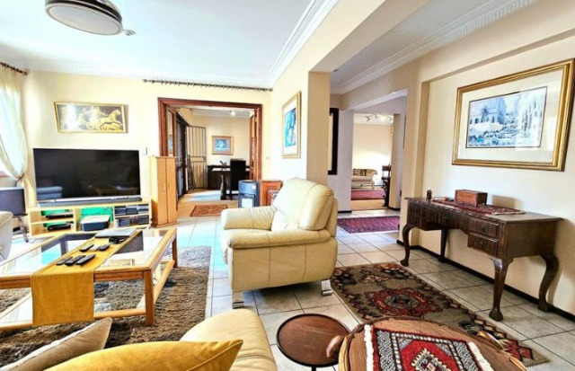 To Let 4 Bedroom Property for Rent in Monument Park Gauteng