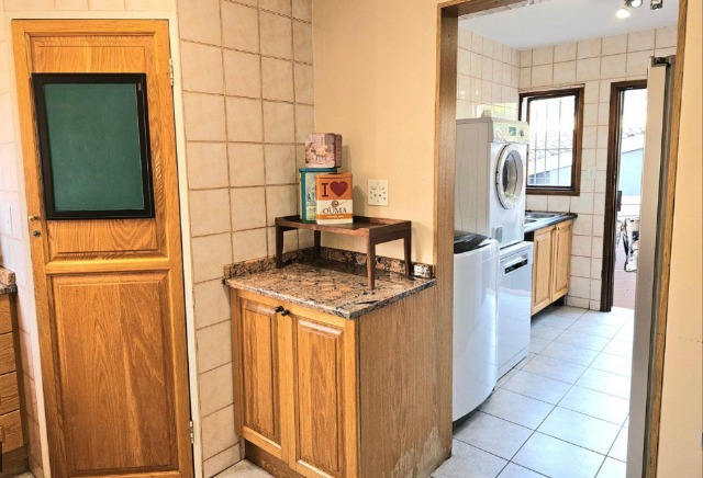 To Let 4 Bedroom Property for Rent in Monument Park Gauteng