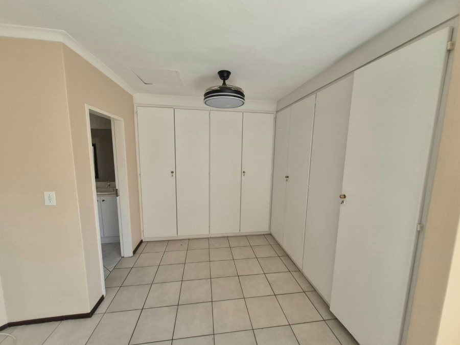 To Let 4 Bedroom Property for Rent in Monument Park Gauteng
