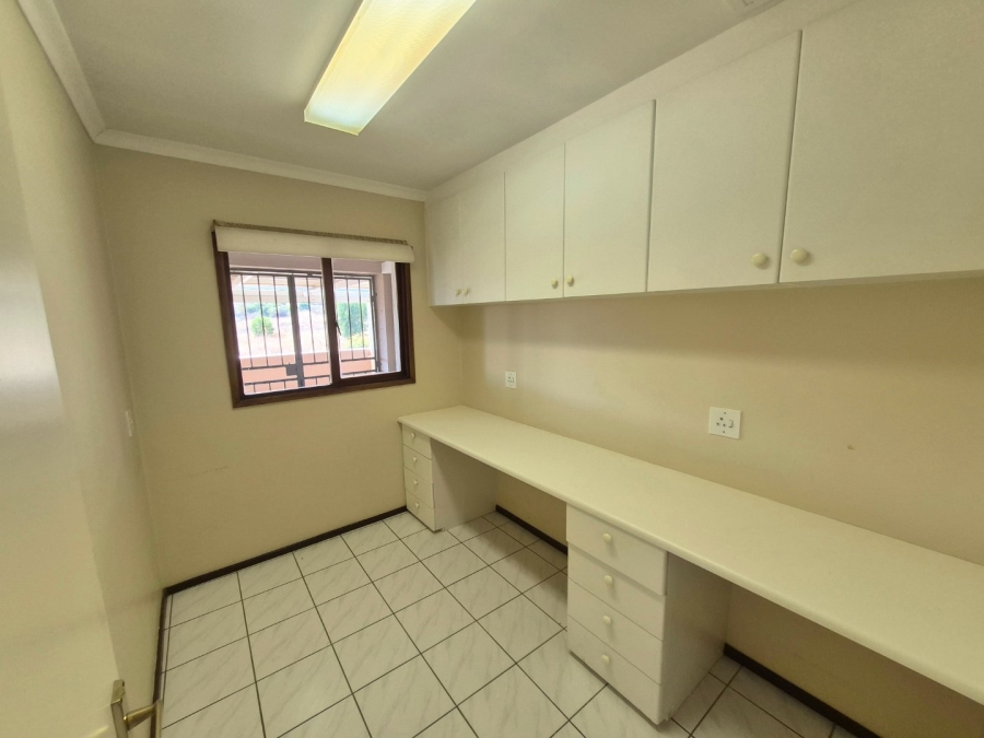 To Let 4 Bedroom Property for Rent in Monument Park Gauteng