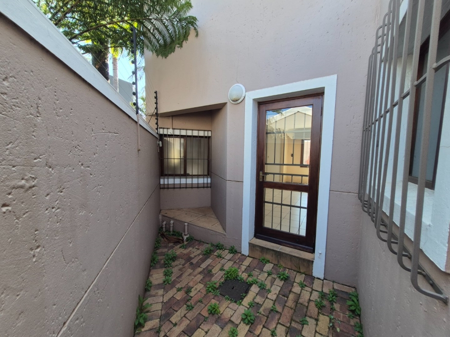 To Let 4 Bedroom Property for Rent in Monument Park Gauteng
