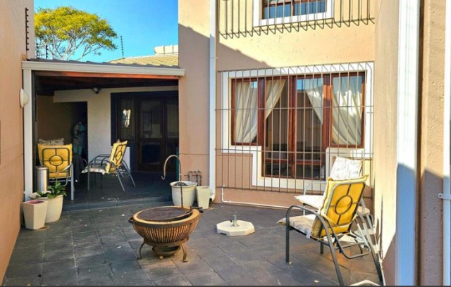 To Let 4 Bedroom Property for Rent in Monument Park Gauteng
