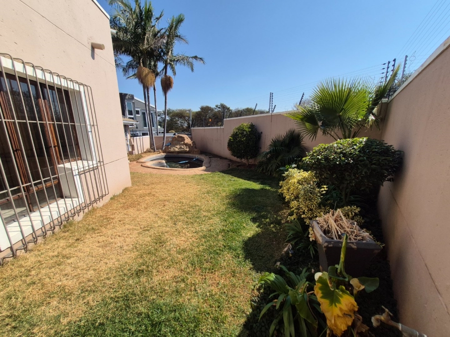 To Let 4 Bedroom Property for Rent in Monument Park Gauteng