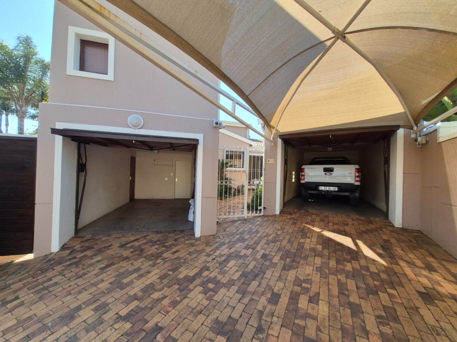 To Let 4 Bedroom Property for Rent in Monument Park Gauteng