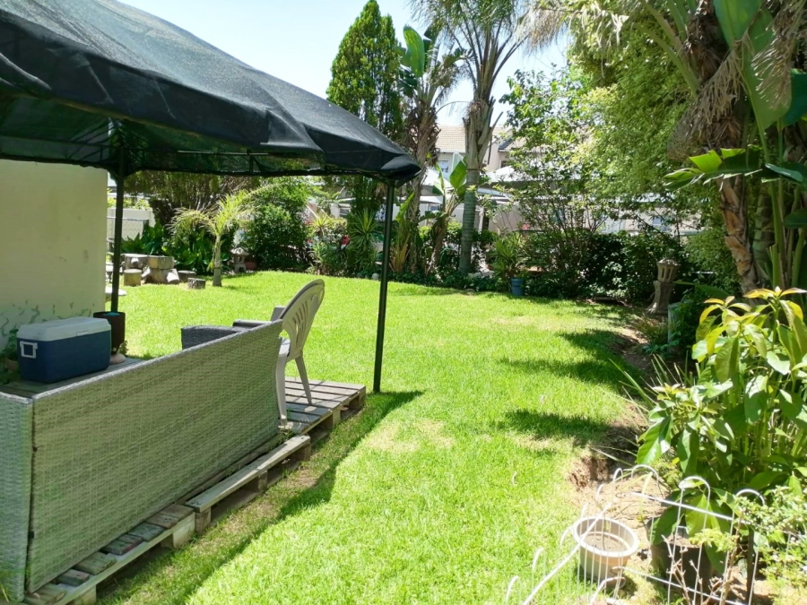 2 Bedroom Property for Sale in Vorna Valley Gauteng