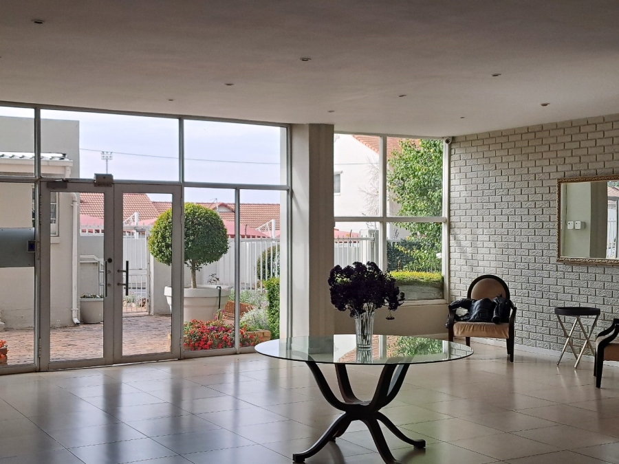 3 Bedroom Property for Sale in Birdhaven Gauteng