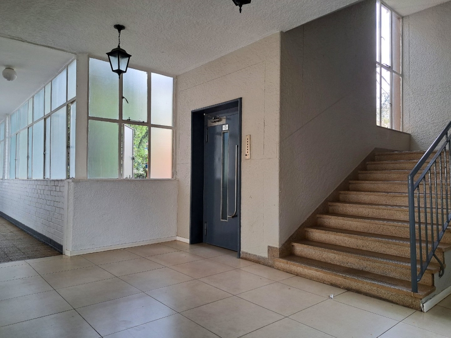3 Bedroom Property for Sale in Birdhaven Gauteng