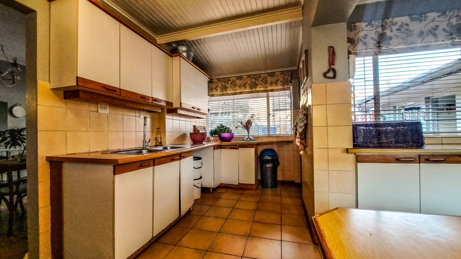 4 Bedroom Property for Sale in Vanderbijlpark SW 1 Gauteng
