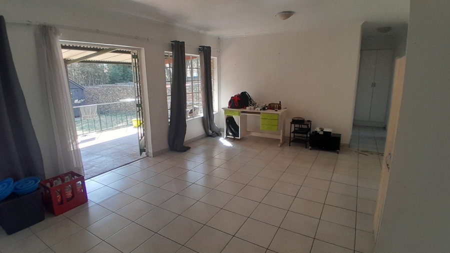 To Let 2 Bedroom Property for Rent in Glen Austin Gauteng