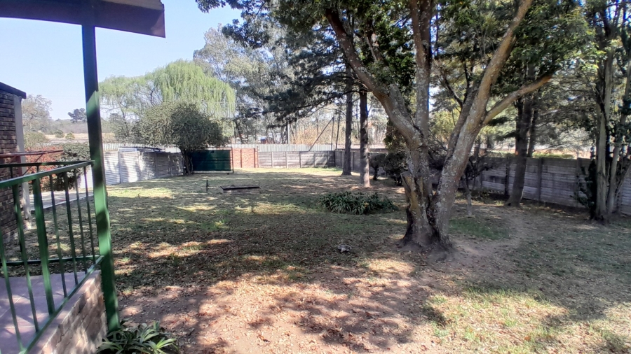 To Let 2 Bedroom Property for Rent in Glen Austin Gauteng