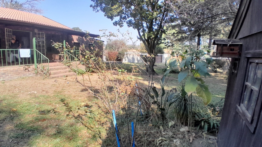 To Let 2 Bedroom Property for Rent in Glen Austin Gauteng
