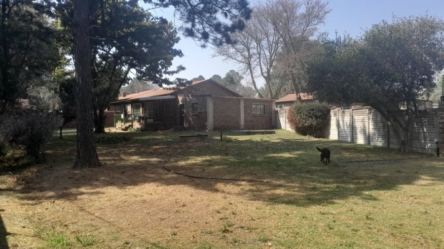 To Let 2 Bedroom Property for Rent in Glen Austin Gauteng