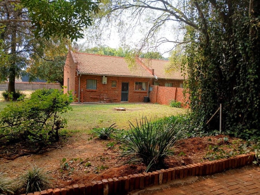 9 Bedroom Property for Sale in Patryshoek A H Gauteng