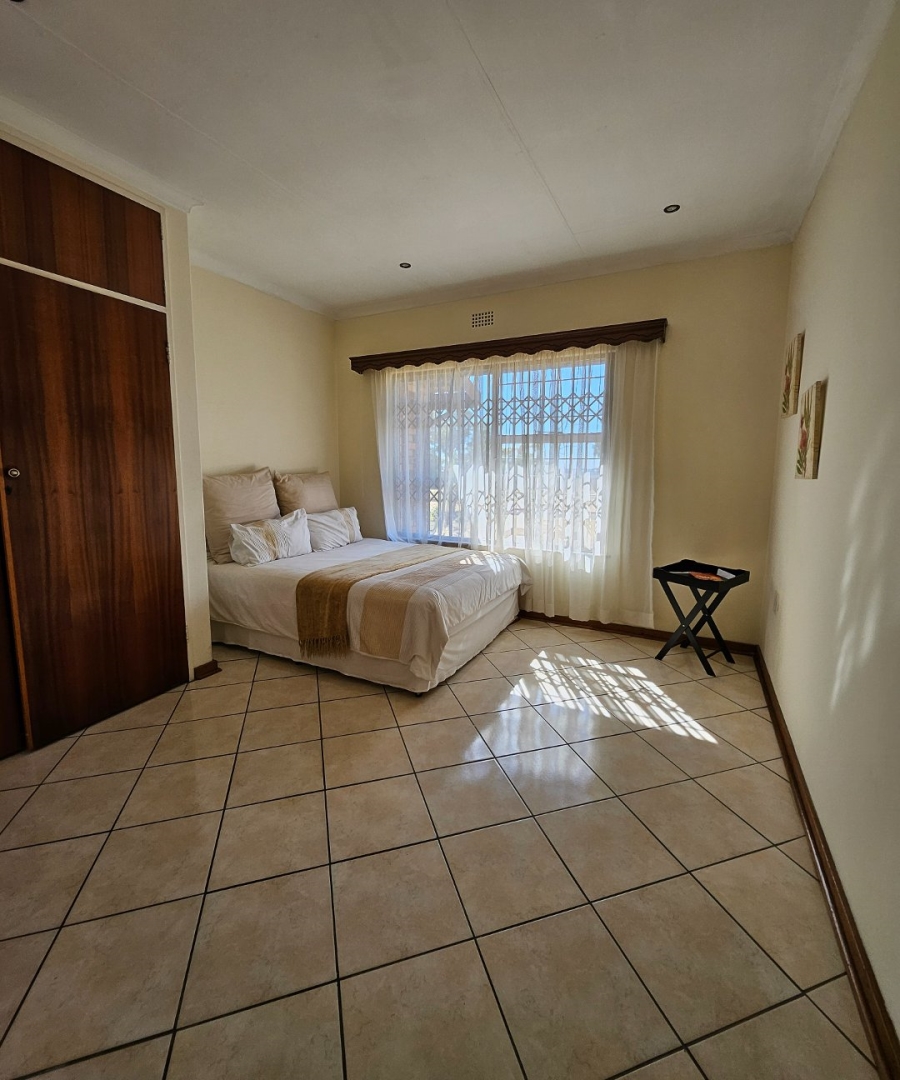 To Let 4 Bedroom Property for Rent in Randjesfontein A H Gauteng