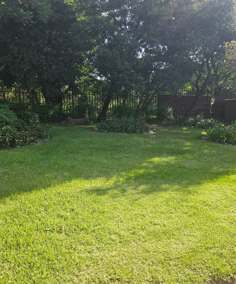 To Let 4 Bedroom Property for Rent in Randjesfontein A H Gauteng