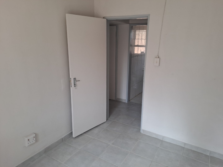 To Let 3 Bedroom Property for Rent in Elsburg Gauteng