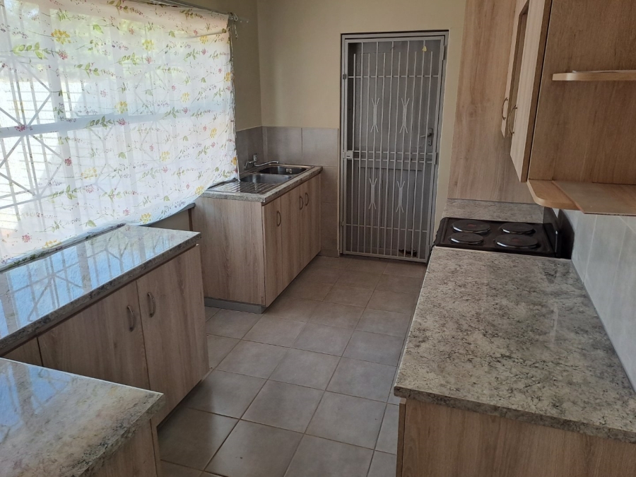 To Let 3 Bedroom Property for Rent in Elsburg Gauteng