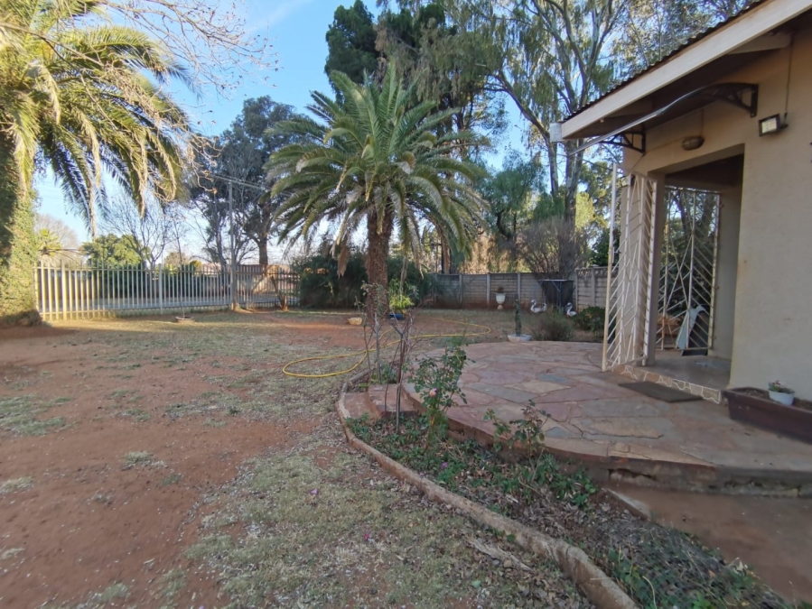 3 Bedroom Property for Sale in Kookrus Gauteng